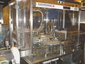 MONOBLOCK: FARMOMAC 6 HEAD AUTOMATIC VOLUMETRIC FILLER AND ROPP CAPPER